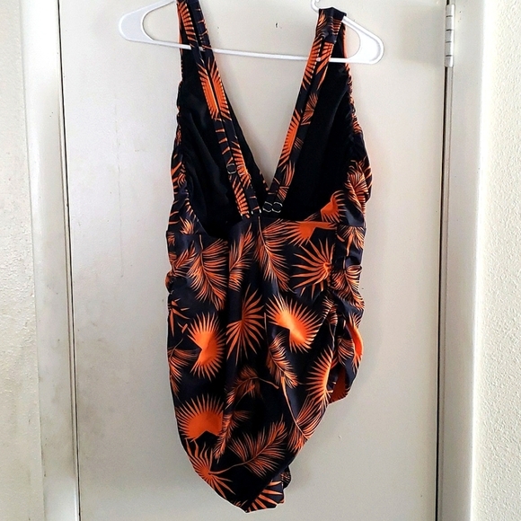 W You Di An Black with Orange Tropical Leaf Print Tummy Control Swimsuit SZ 4XL - Picture 2 of 10
